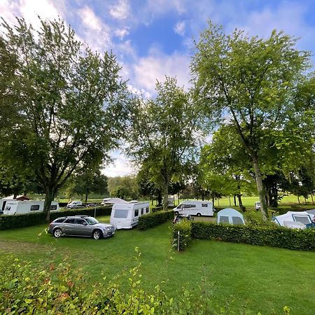 Camping Les Portes Du Perche Mamers ภายนอก รูปภาพ